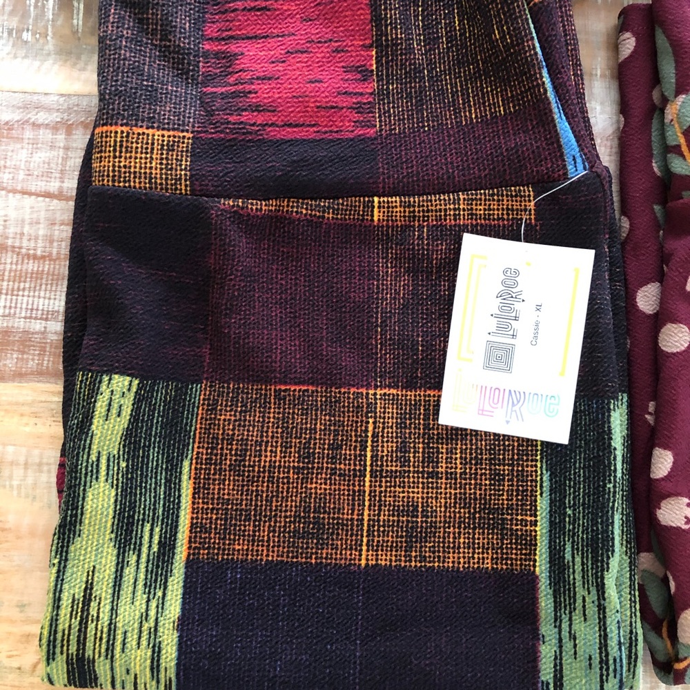 XL BNWT LuLaRoe Cassie Pencil Skirts (Lot of 4) - Picture 3 of 8